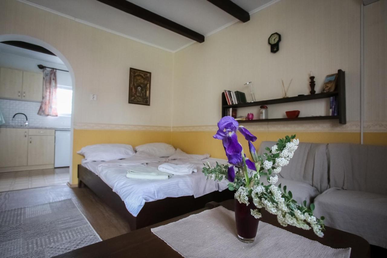 Hellenyi Apartmanok Harkany Bagian luar foto